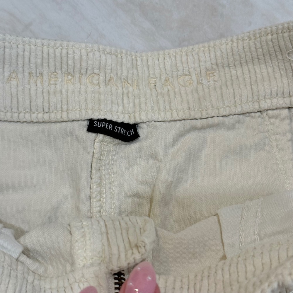 AE Cream Corduroy Mini Skirt Super Stretch Size 6 Regular - Picture 2 of 4
